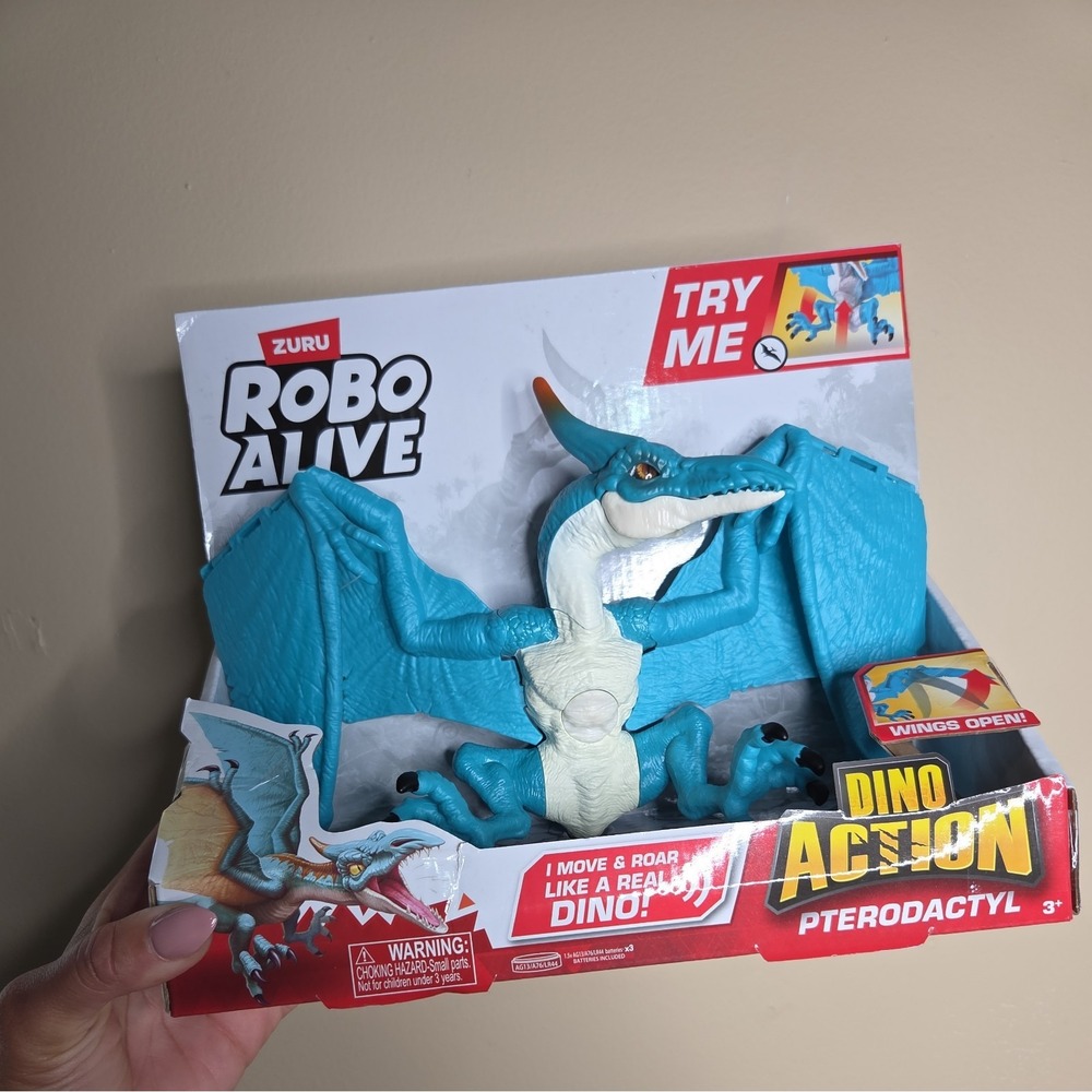 Robo Alive Dino Action Pterodactyl by ZURU Wings Open and Roars  Brand NEW